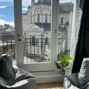Luxury 2 Bed Gem In Heart Of Belfast